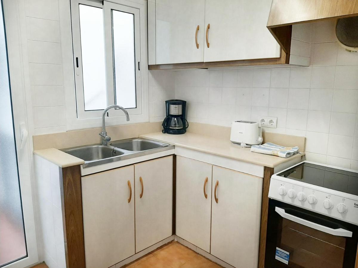 Apartamentos Franch Оспіталет-дель-Інфант Екстер'єр фото